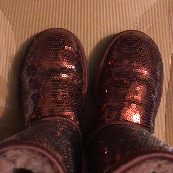 UGG classic short sequence - Picture 9 of 11